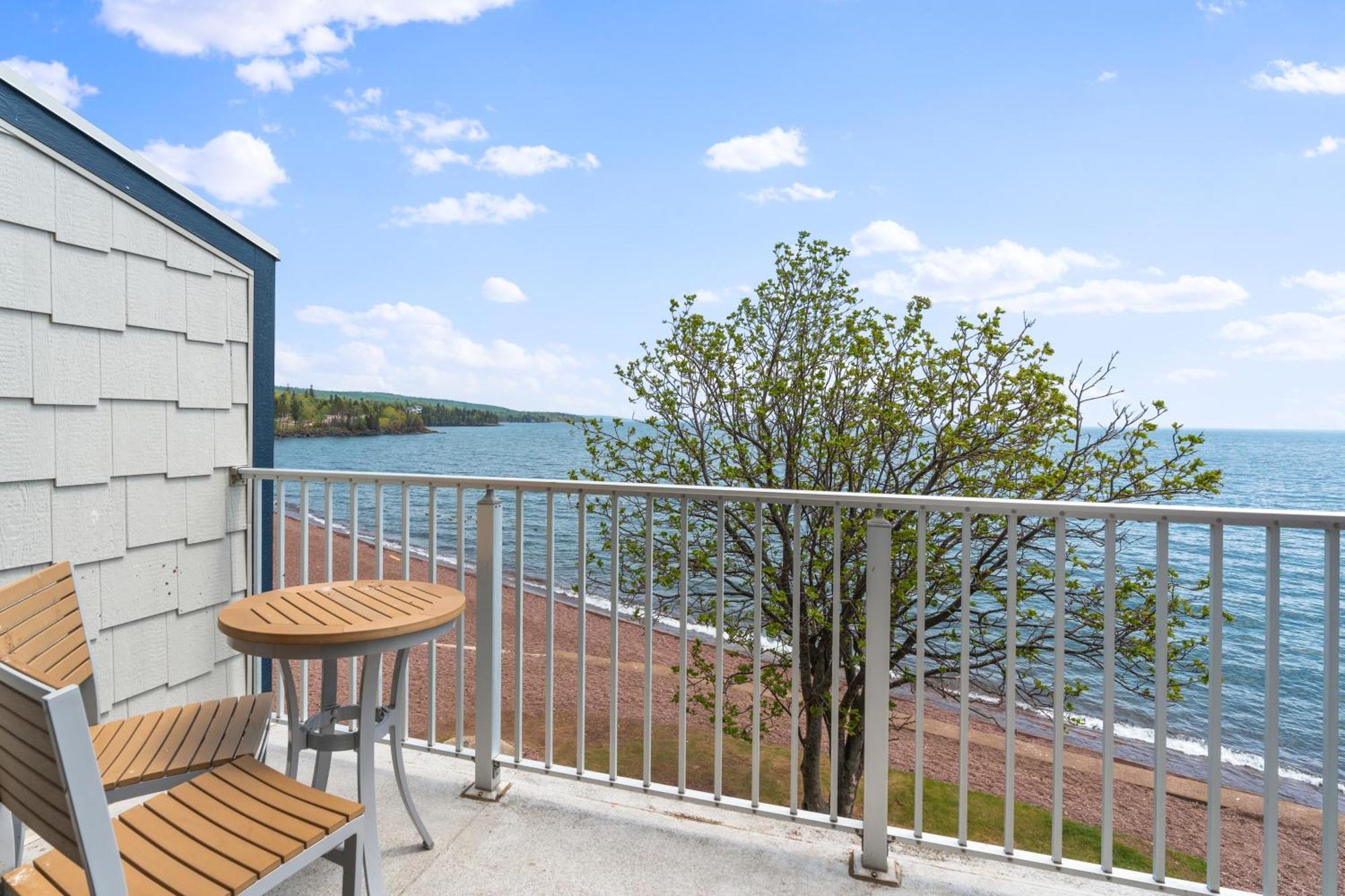 East Bay Suites Grand Marais Exteriér fotografie