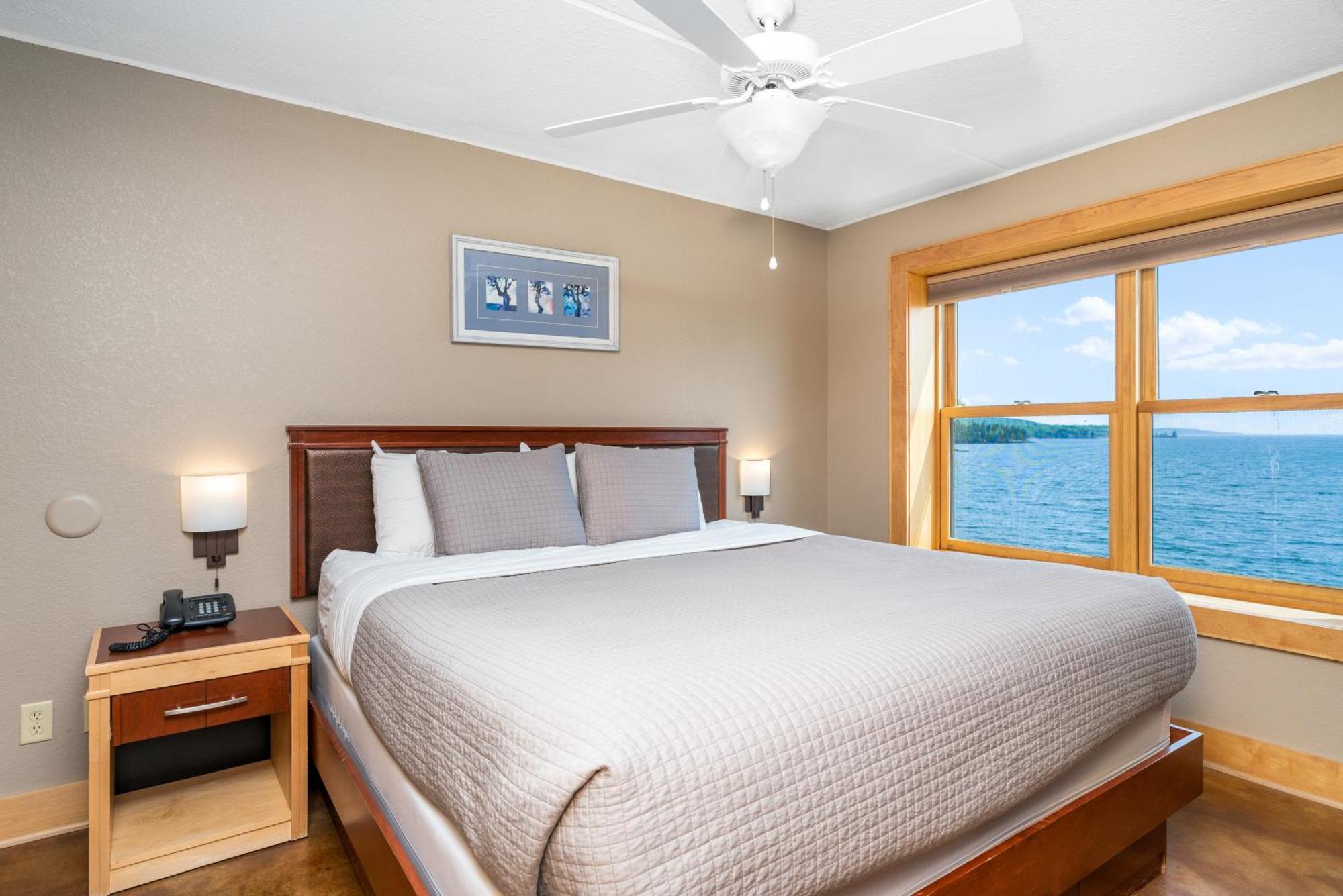 East Bay Suites Grand Marais Exteriér fotografie